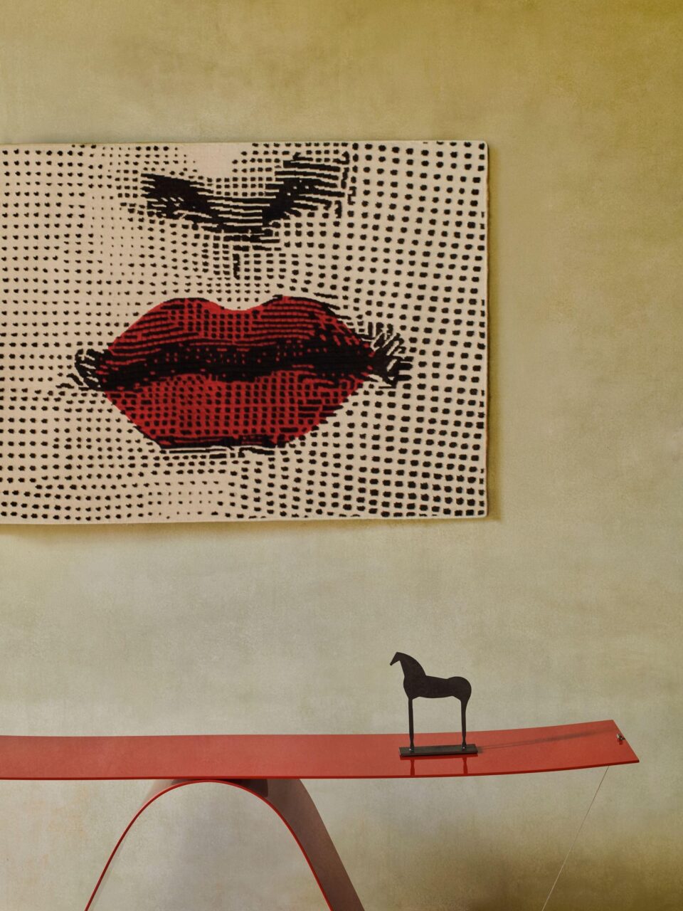 cc-tapis_FornasettiCampaign_GSLGallery_ph_GiulioGhirardi_23